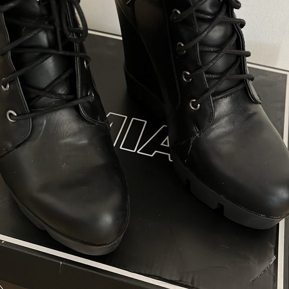 Mia platform boot - Picture 5 of 7
